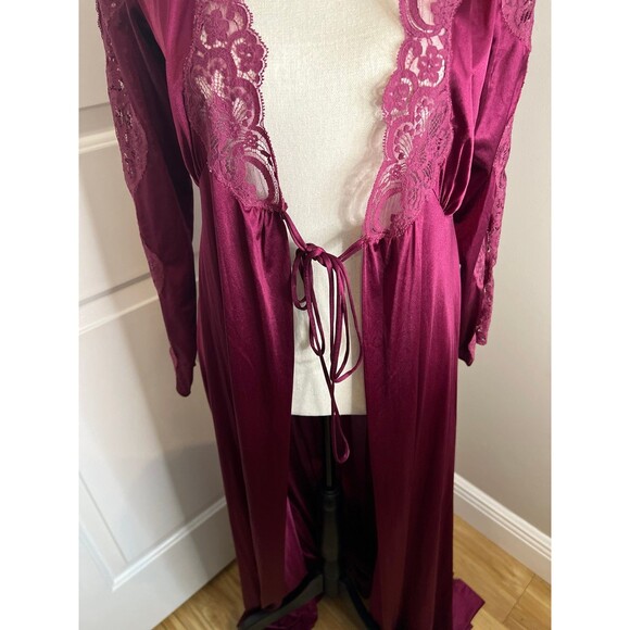 Vintage lily of France open front robe - Picture 3 of 6